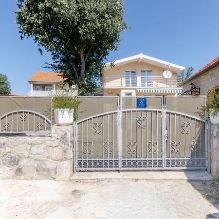 Dalmatian Village Charm - Spacious Villa With Pool Near Trogir Primorski Dolac Экстерьер фото