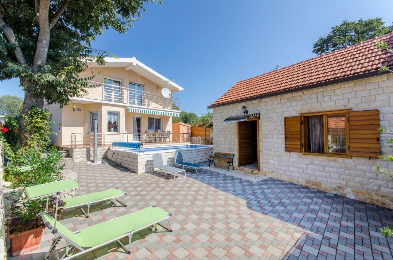 Dalmatian Village Charm - Spacious Villa With Pool Near Trogir Primorski Dolac Экстерьер фото